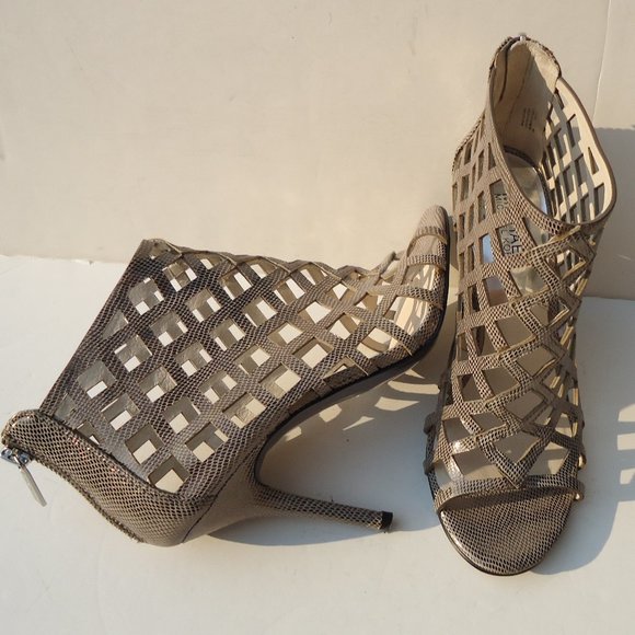 SIZE 8M. MICHAEL Michael Kors Yvonne cage heels booties - Picture 1 of 16